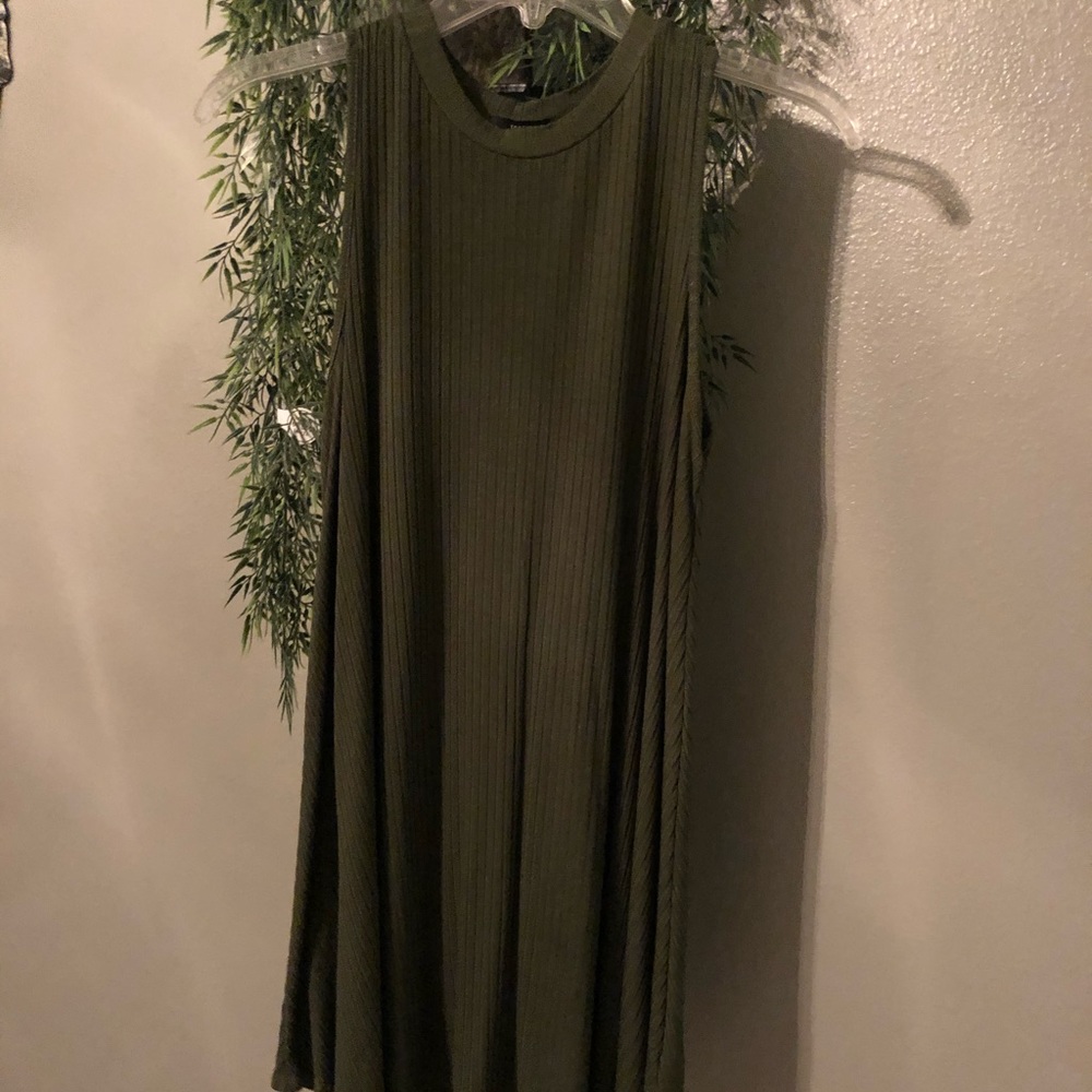 Olive T shirt sweater dress size M